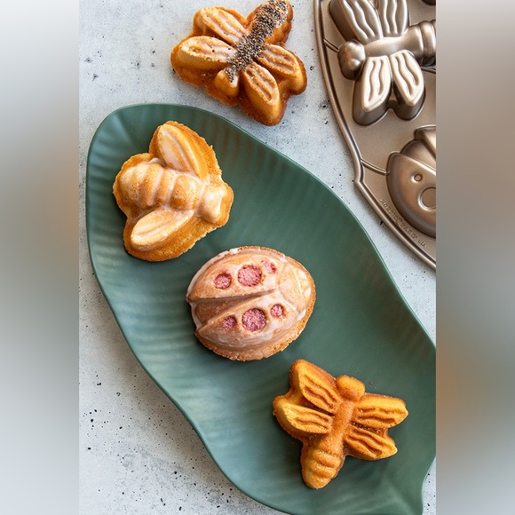 Nordicware Backyard Bugs Pan Cakes - Picture 8 of 8